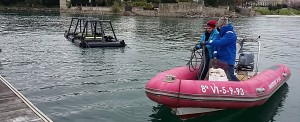 Remolcado de jaulas flotantes